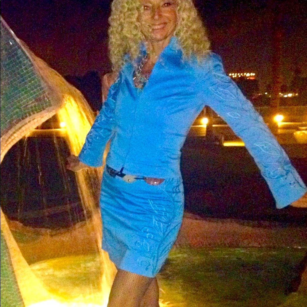 Cache Sexy Beautiful Blue suit Size 4